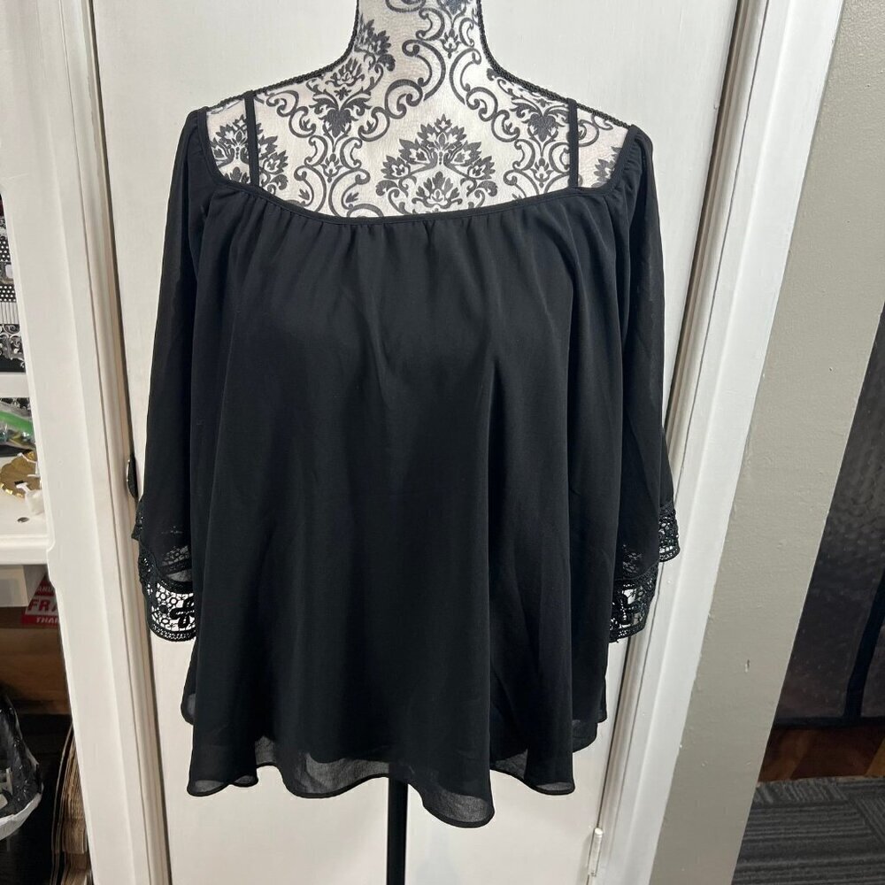 VaVa by Joy Han black off shoulder crochet trim blouse.  Size XS
